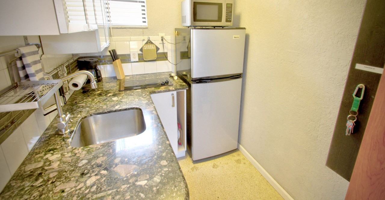 322 Harding St - Photo 5 of 6