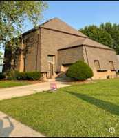 featured image of 1637 Sheffield Dr
