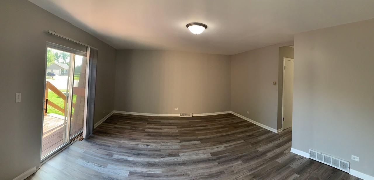 1637 Sheffield Dr - Photo 4 of 32