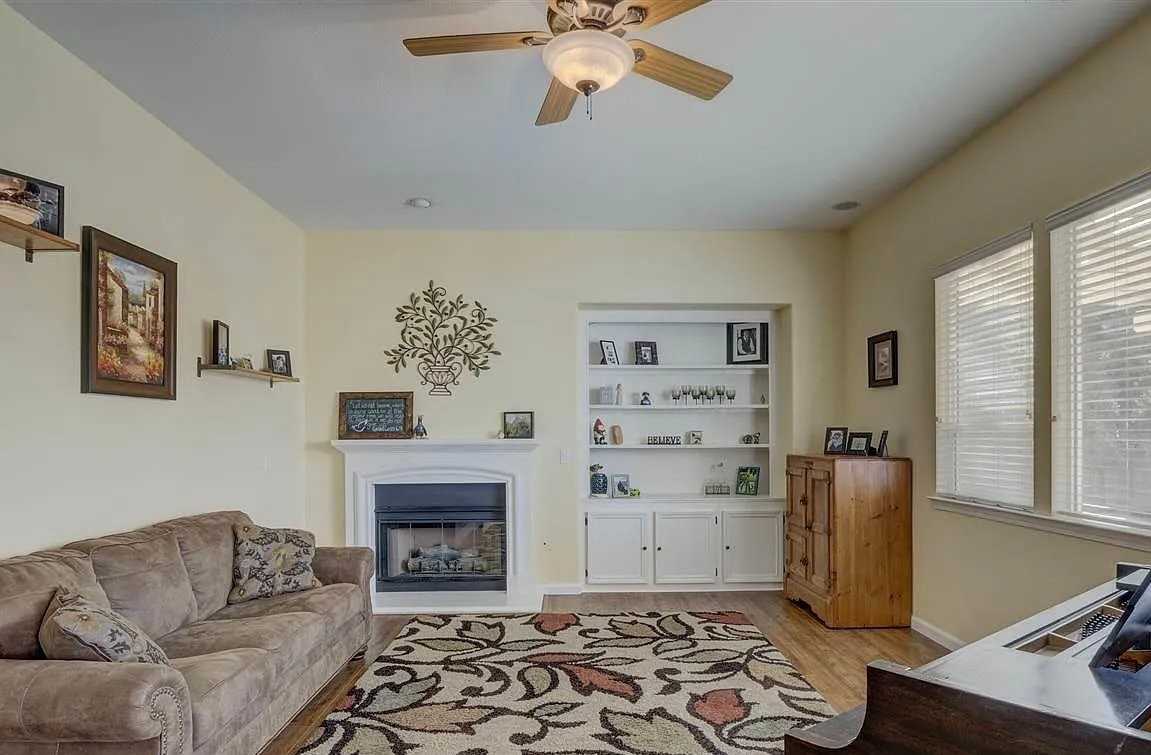 10795 Summer Glen Dr - Photo 3 of 9