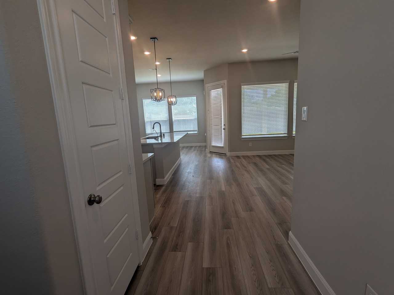 3011 Skyrock Dr - Photo 4 of 27