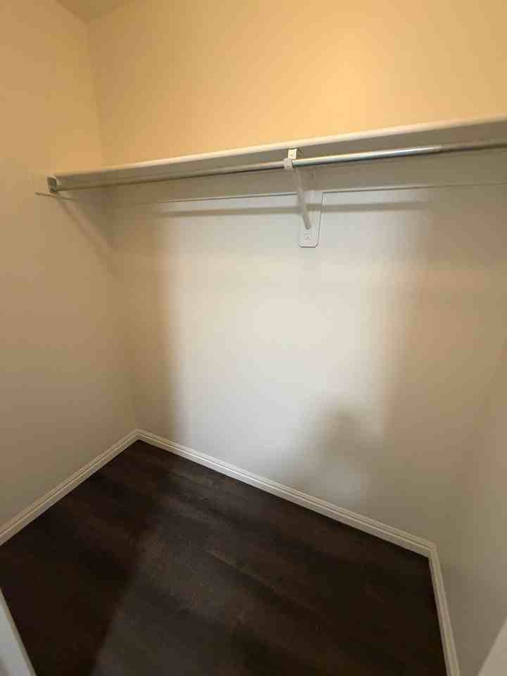 2421 Ne #B2 - Photo 4 of 11