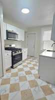 featured image of 295 Norton St #B8