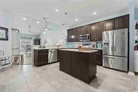 816 Salerno Cir #B - Photo 6 of 9