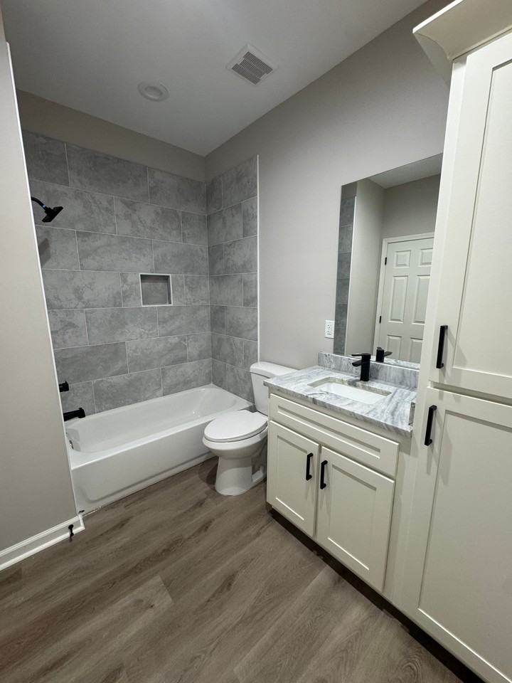 456 Huffman Dr - Photo 2 of 10