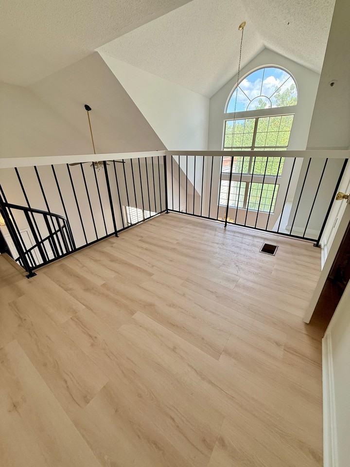 10520 Beacon Ridge Dr - Photo 7 of 16