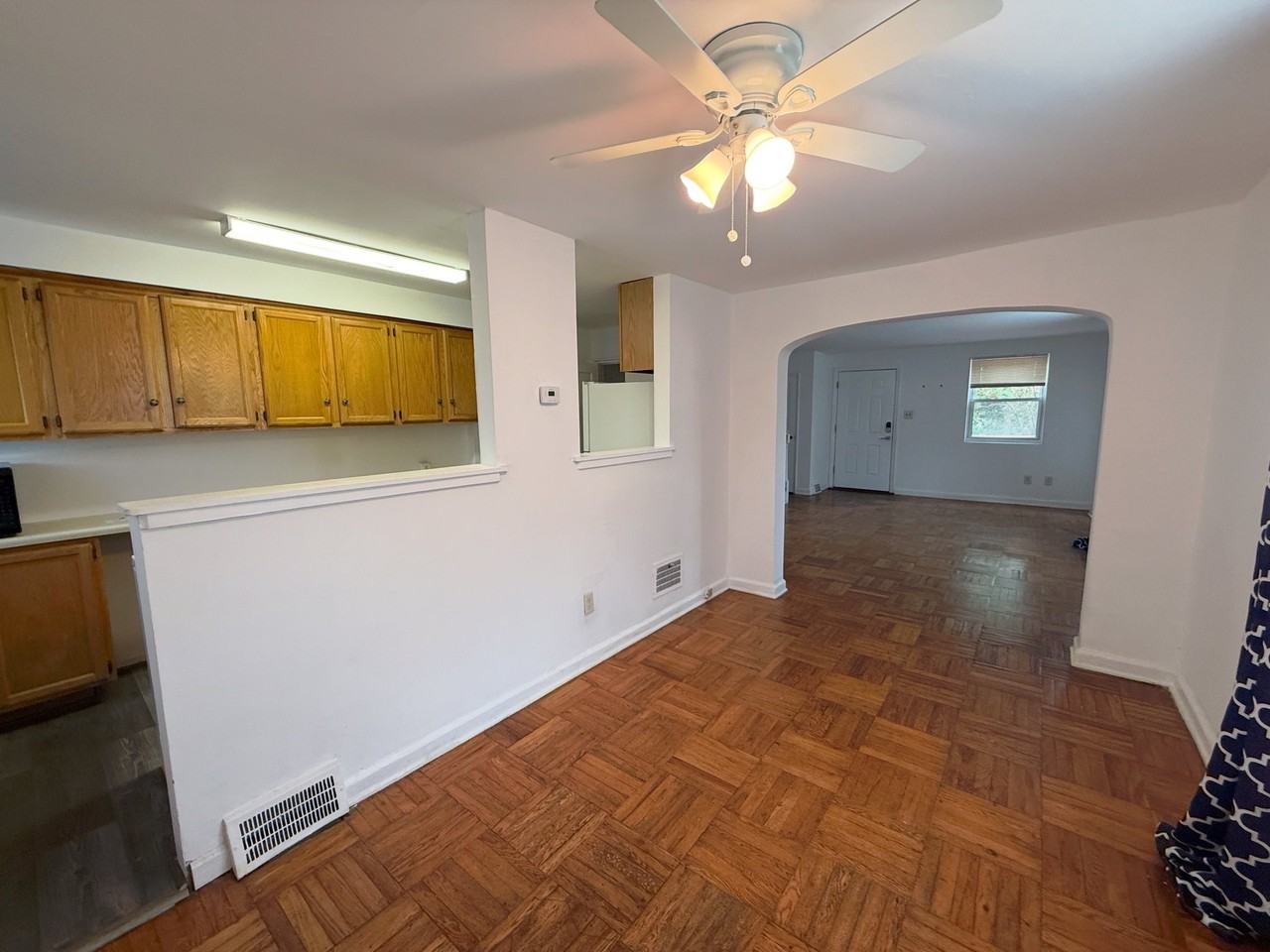 44 Madison Dr - Photo 5 of 12