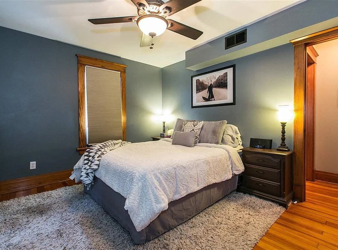 1490 Wood St - Photo 7 of 10