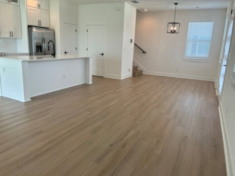 2011 Peel Ave - Photo 5 of 24