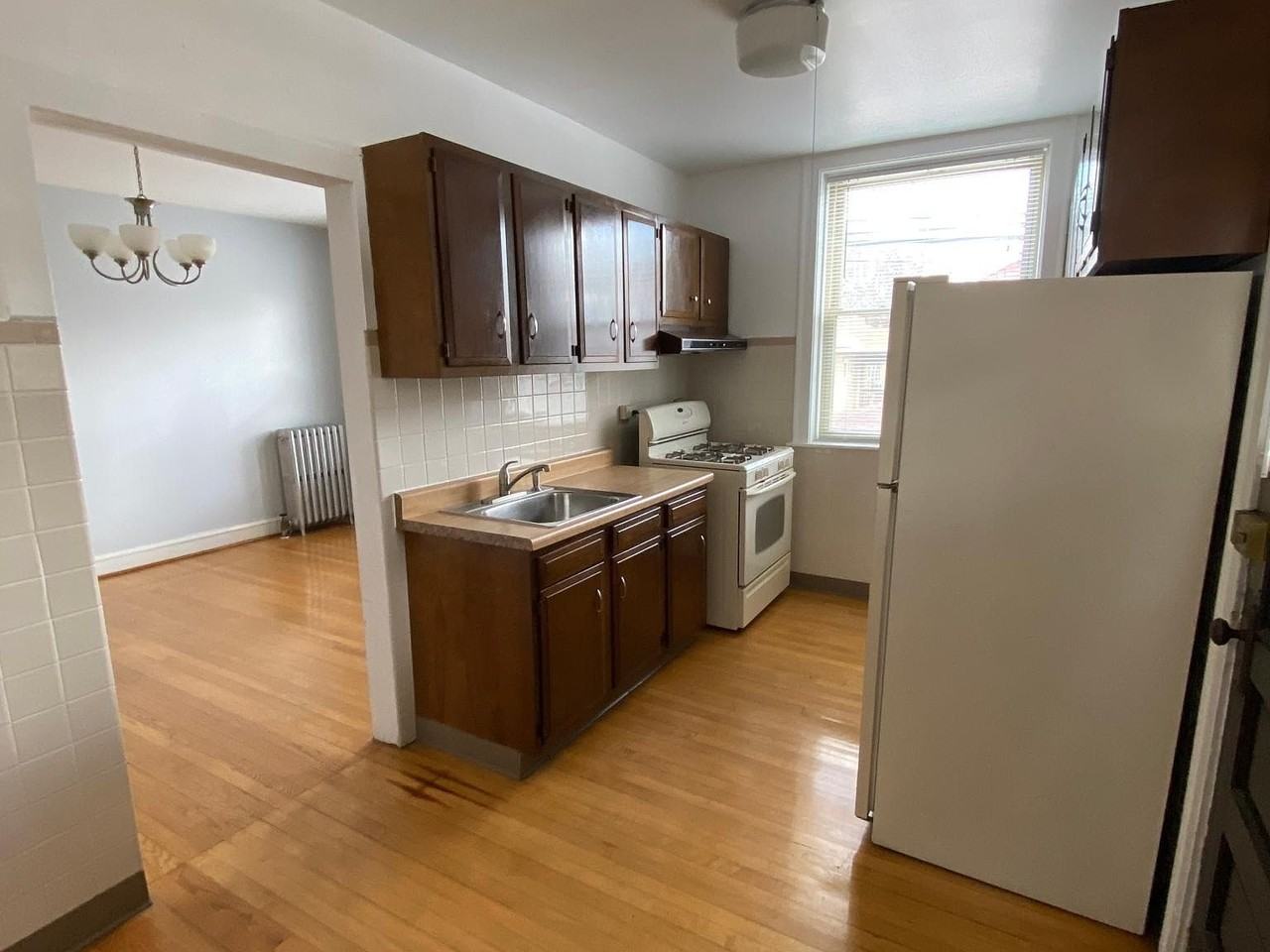 4415 W Ainslie St #1stFL - Photo 5 of 6