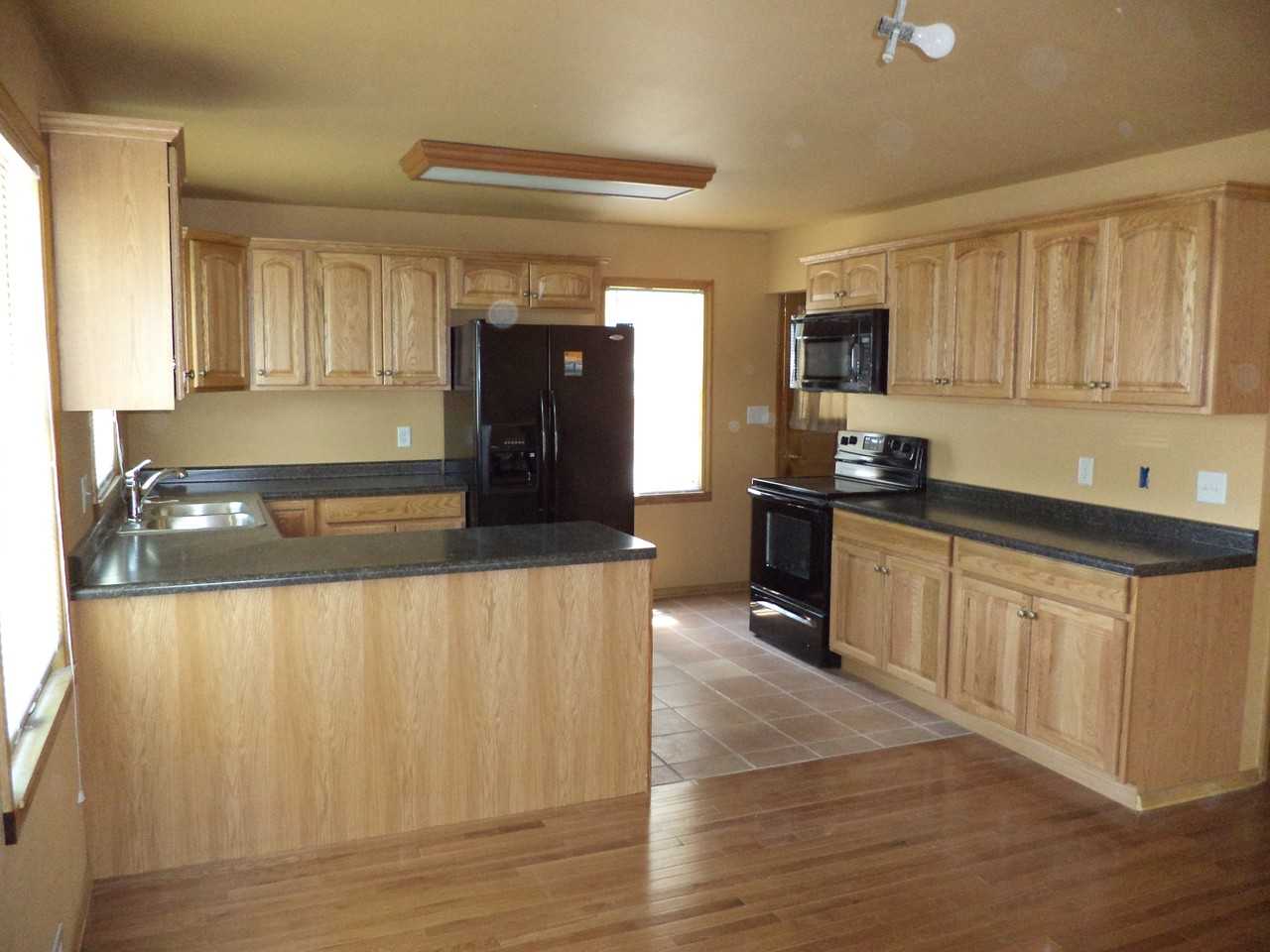 1014 Grandview Ave #NA - Photo 4 of 7