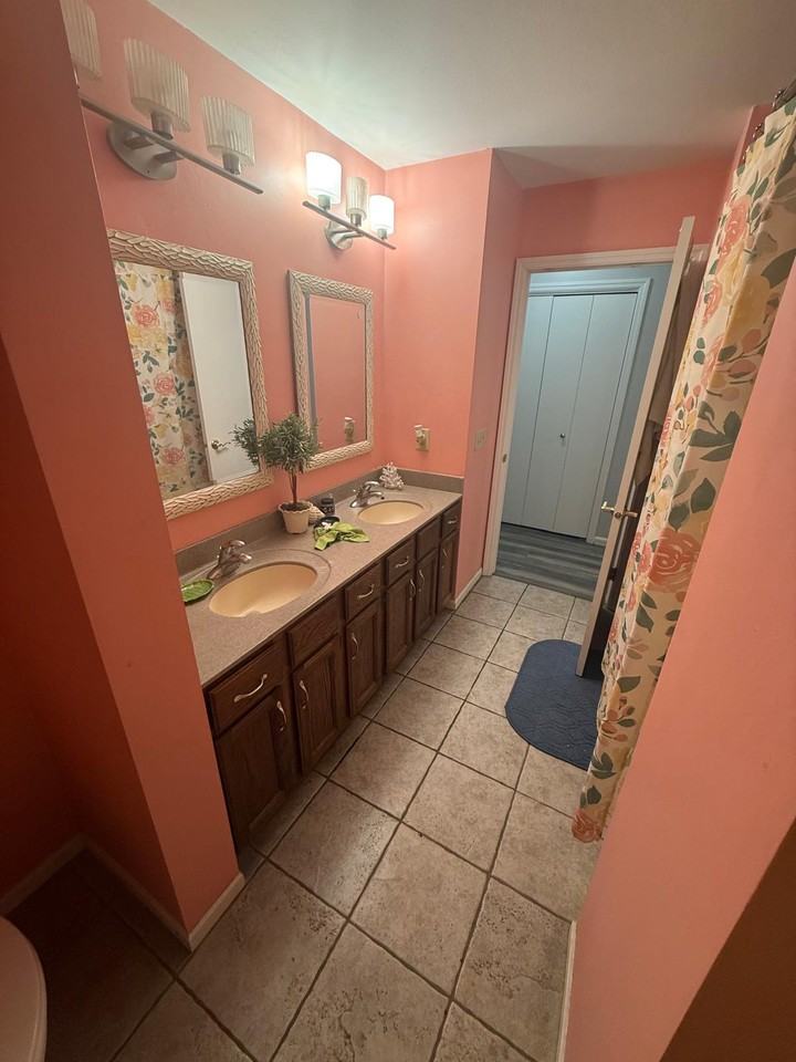 13 Oak Glen Ct #NA - Photo 4 of 9
