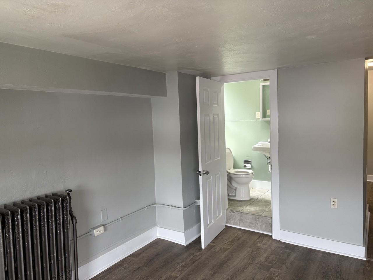 230 E Fairview Ave #4 - Photo 3 of 16