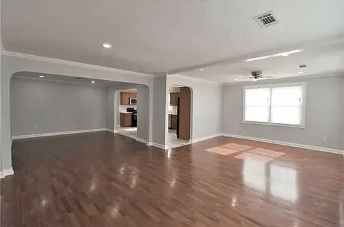 5437 Vermillion Blvd #NA - Photo 6 of 19