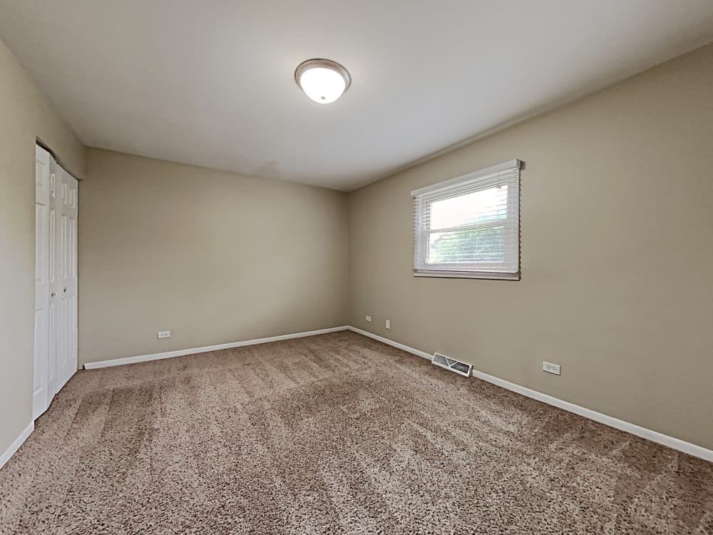 325 W Park Ave #NA - Photo 5 of 12