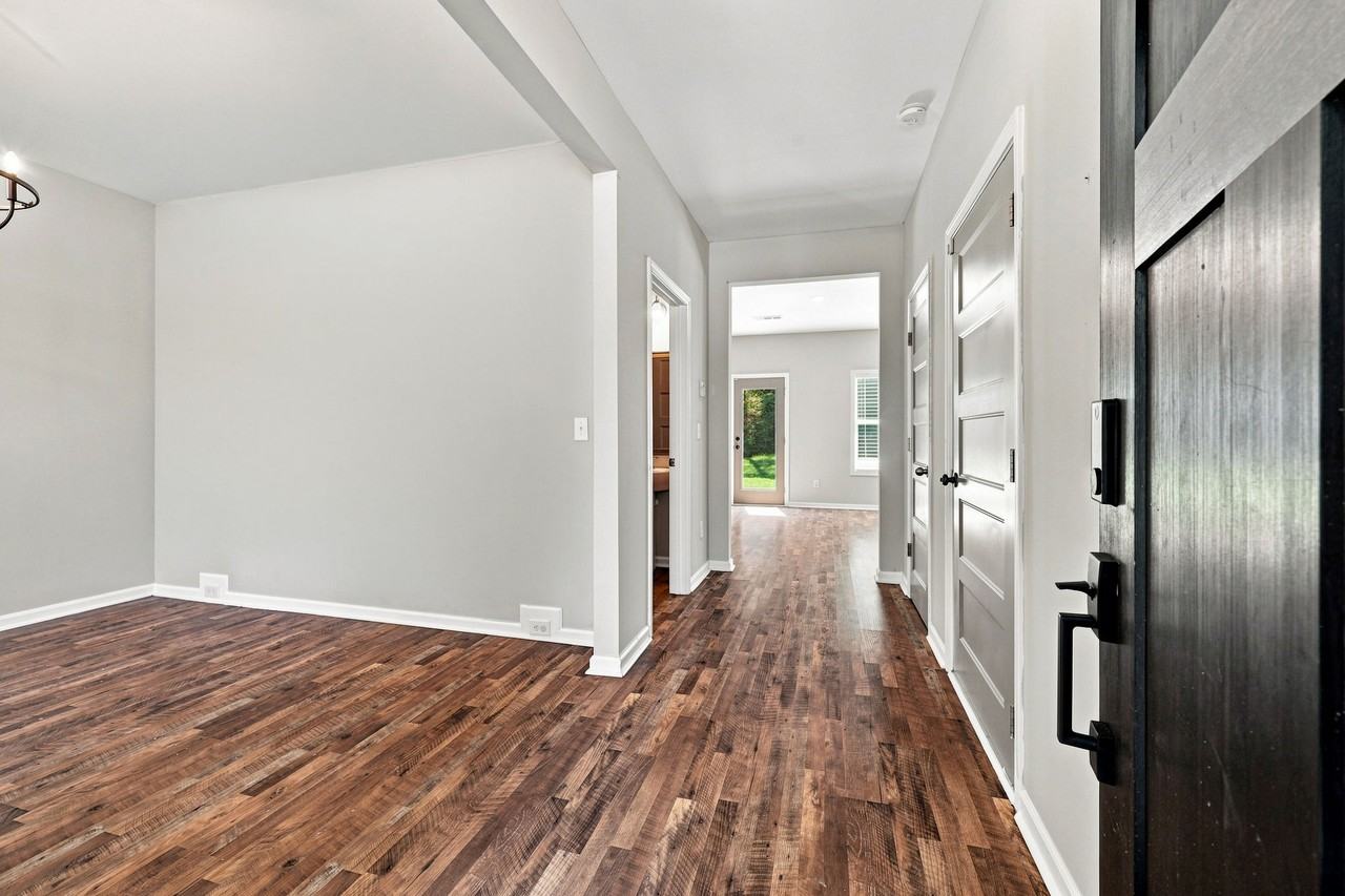 113 Richmond Dr #NA - Photo 3 of 20