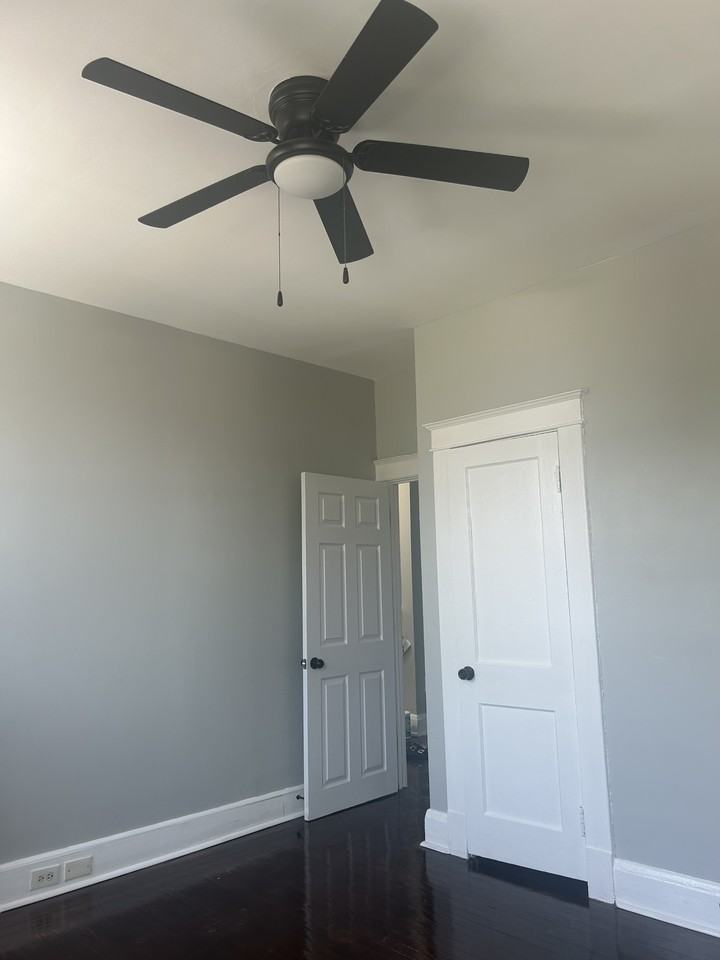 2601 Park Heights Ter #B - Photo 2 of 9
