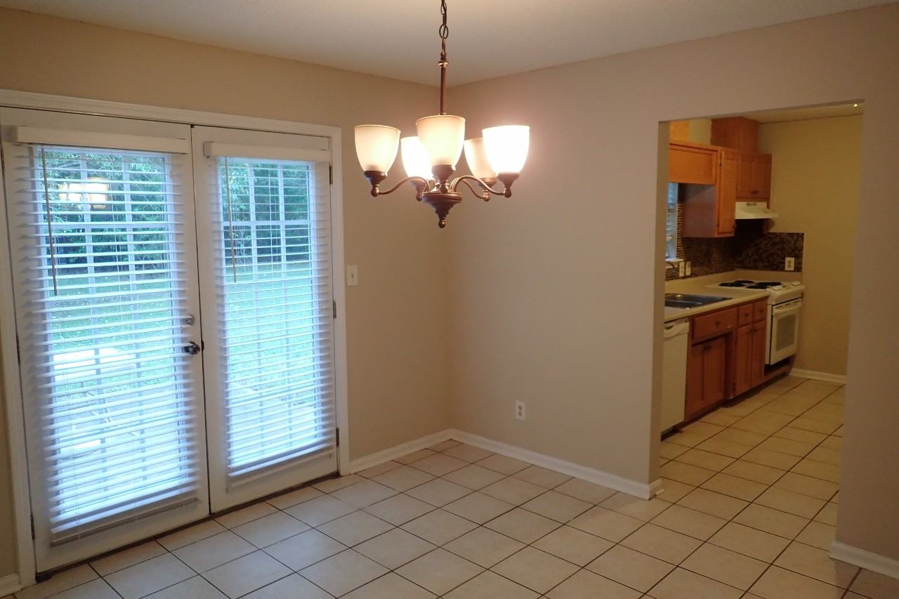 911 Pine Cone Cir #NA - Photo 4 of 20