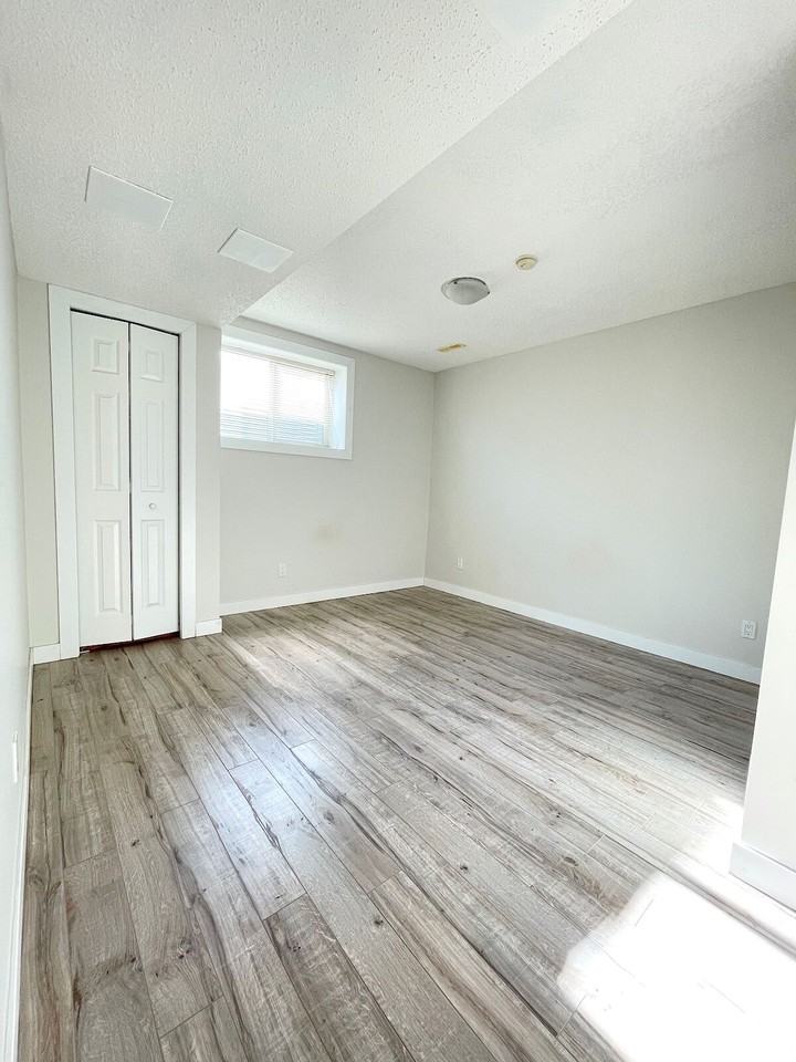 6 Panamount Sq Nw - Photo 4 of 10