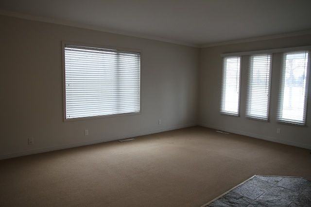 3902 Centre B St Nw - Photo 3 of 12