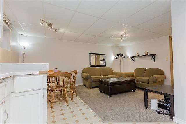 11142 72 Ave Nw - Photo 2 of 12