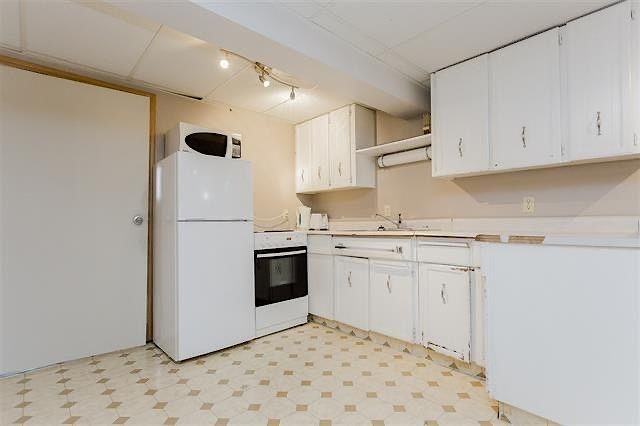 11142 72 Ave Nw - Photo 3 of 12