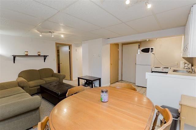 11142 72 Ave Nw - Photo 6 of 12