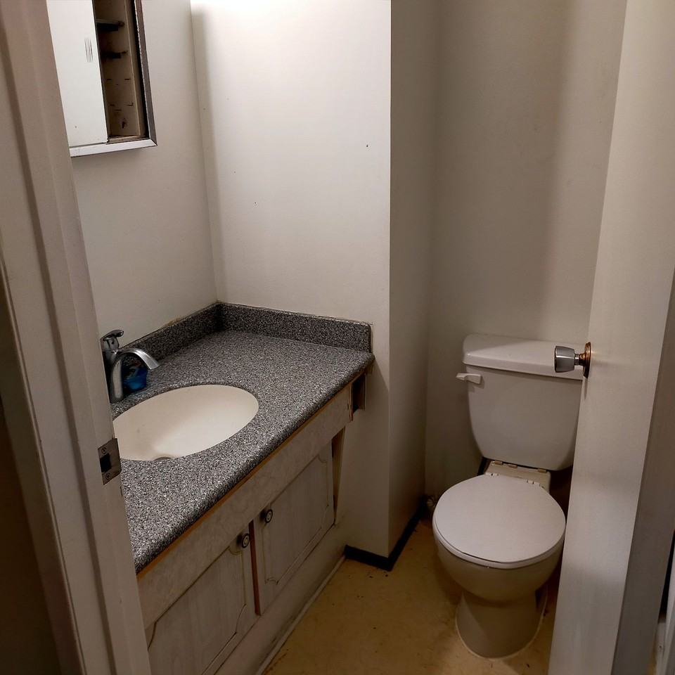 248 Pensville Close Se - Photo 3 of 14