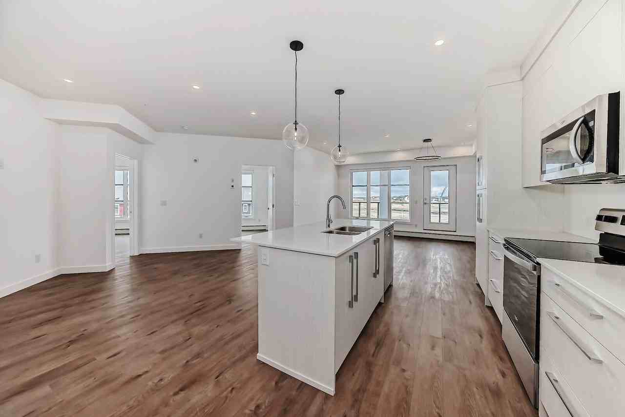 681 - 681 Savanna Boulevard Northeast - Photo 4 of 36