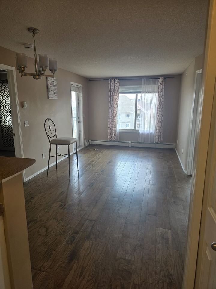 99 - 2419 - 8 Bridlecrest Drive Southwest - Photo 6 of 8