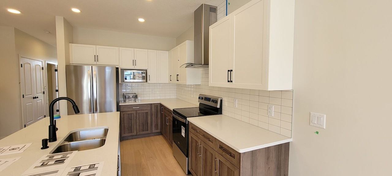 448 Tekarra Dr Nw - Photo 3 of 18