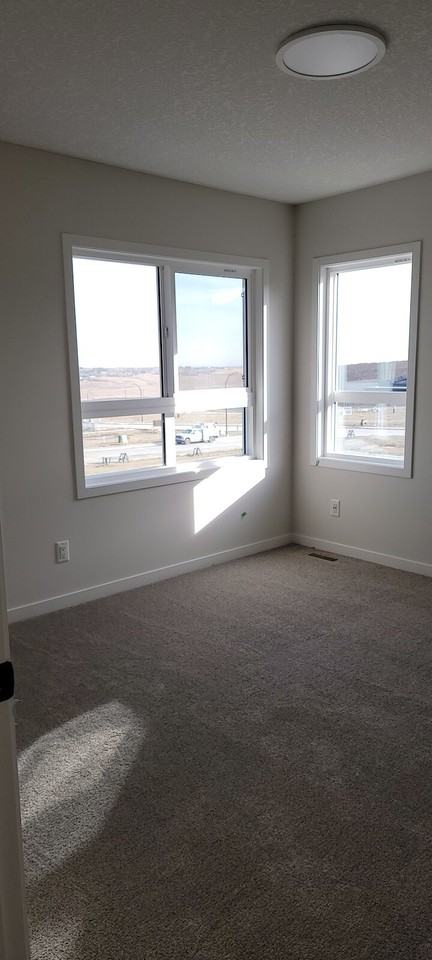 448 Tekarra Dr Nw - Photo 4 of 18