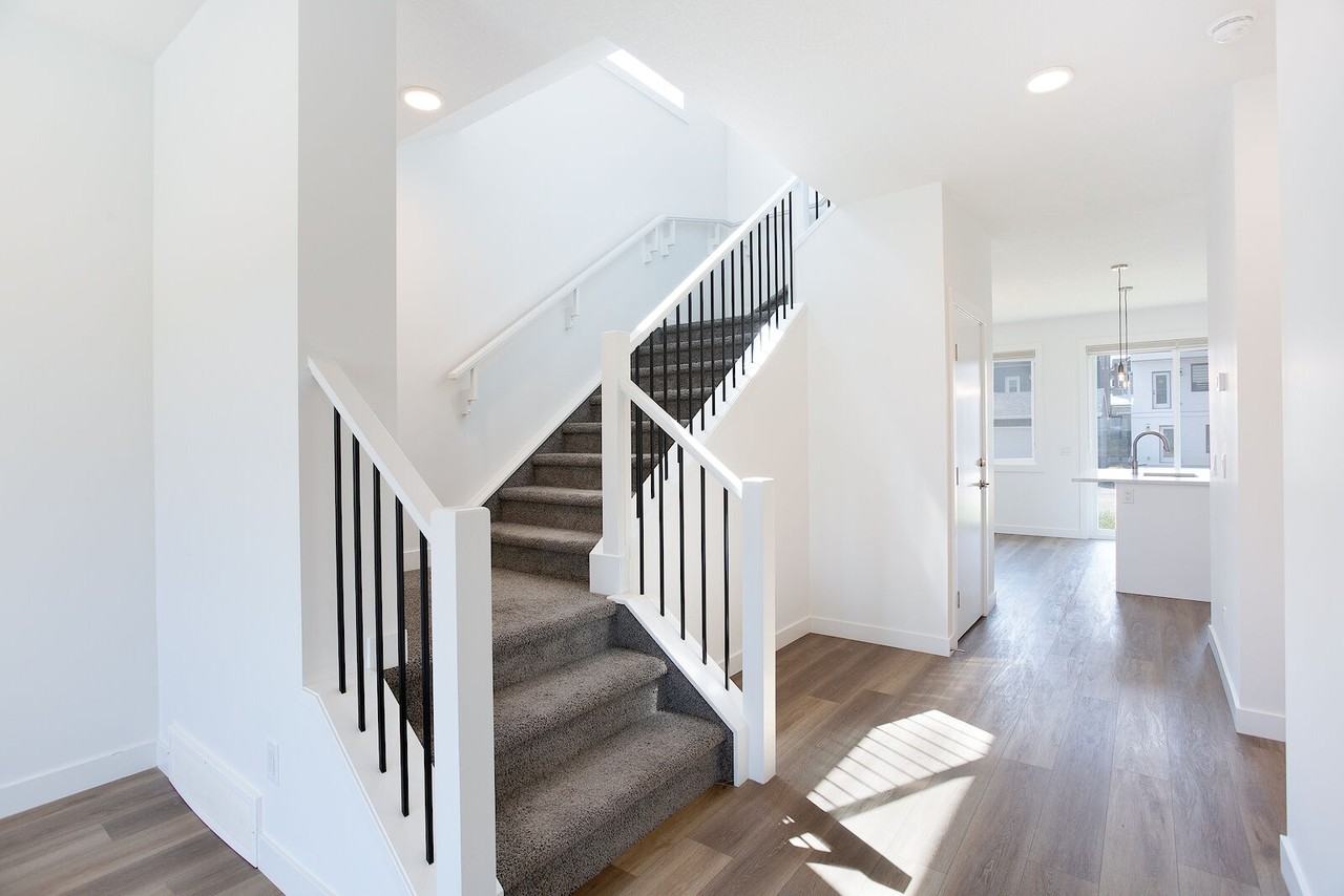 220 Herron Mews Ne - Photo 5 of 31
