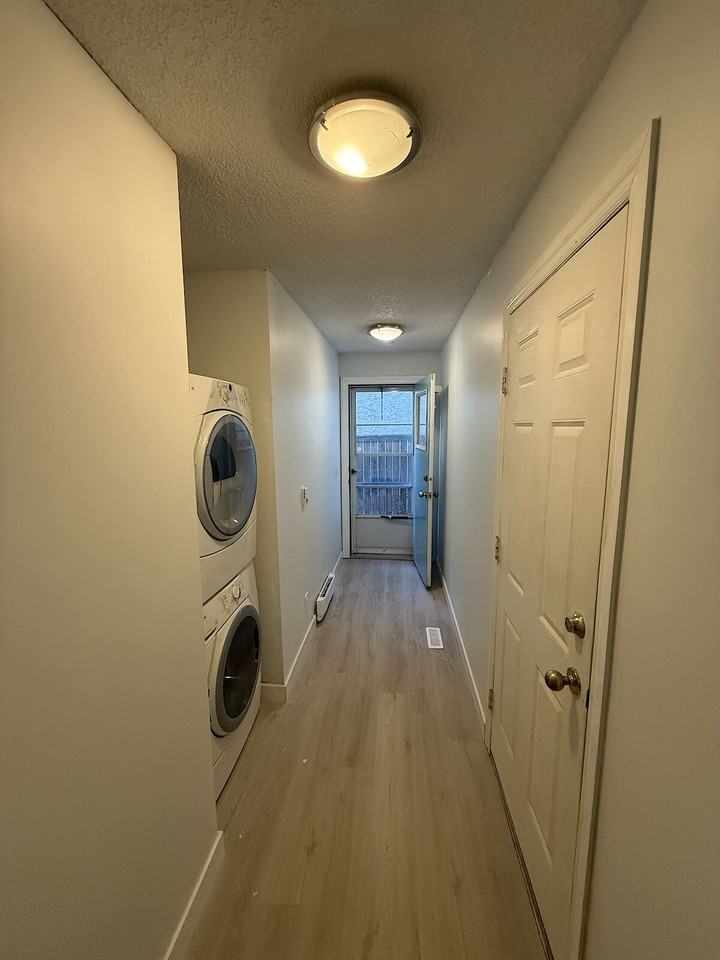 83 Millrise Dr Sw - Photo 2 of 23