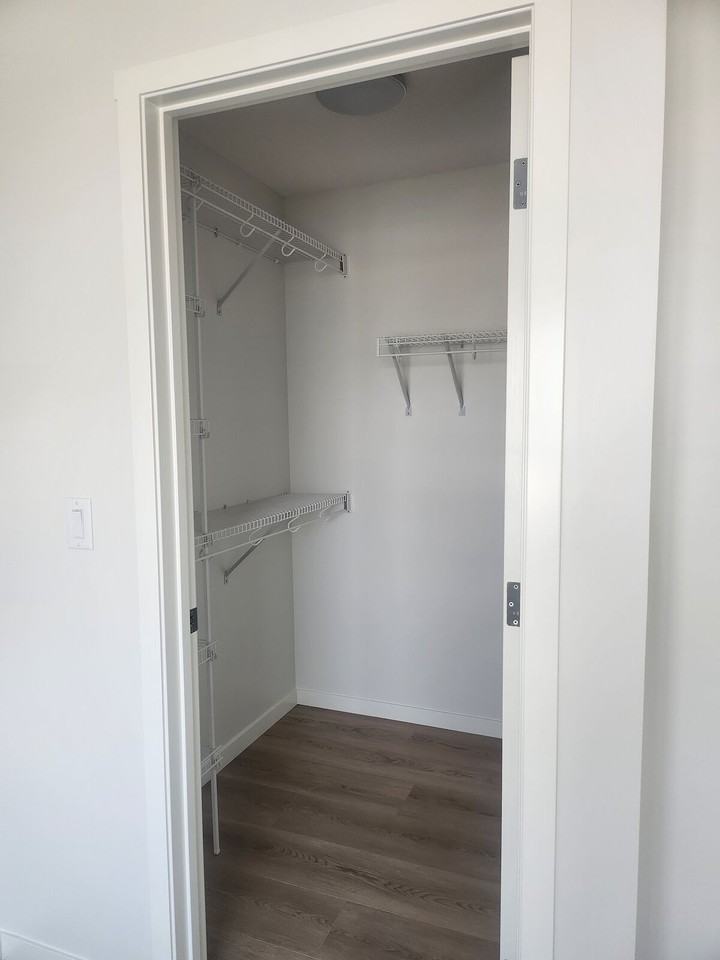 20295 - 20295 Seton Way Se - Photo 3 of 10