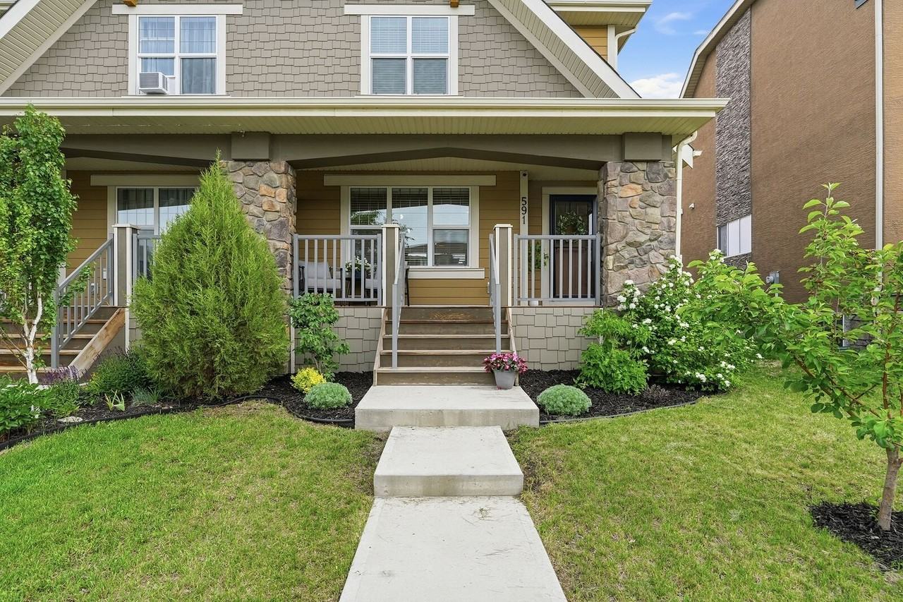 591 Mahogany Blvd Se - Photo 2 of 33