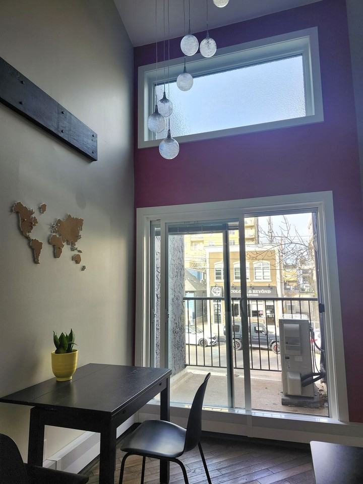 2031 34 Ave Sw - Photo 2 of 16