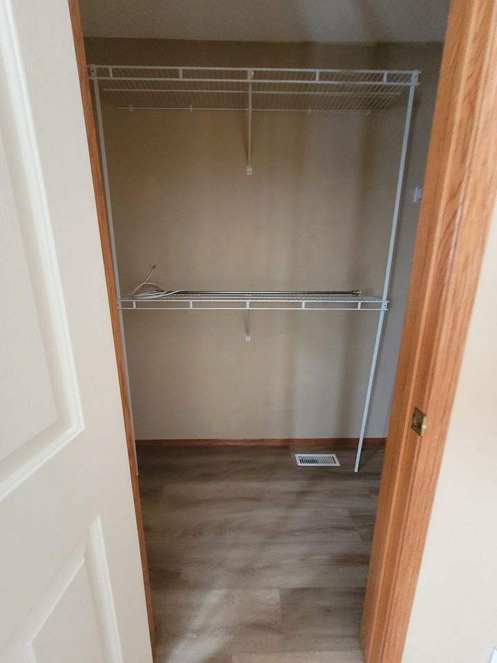 126 Evansmeade Cres Nw - Photo 7 of 21