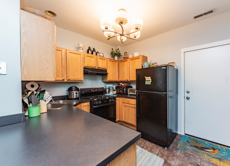4307 N Troy St #3 - Photo 3 of 15
