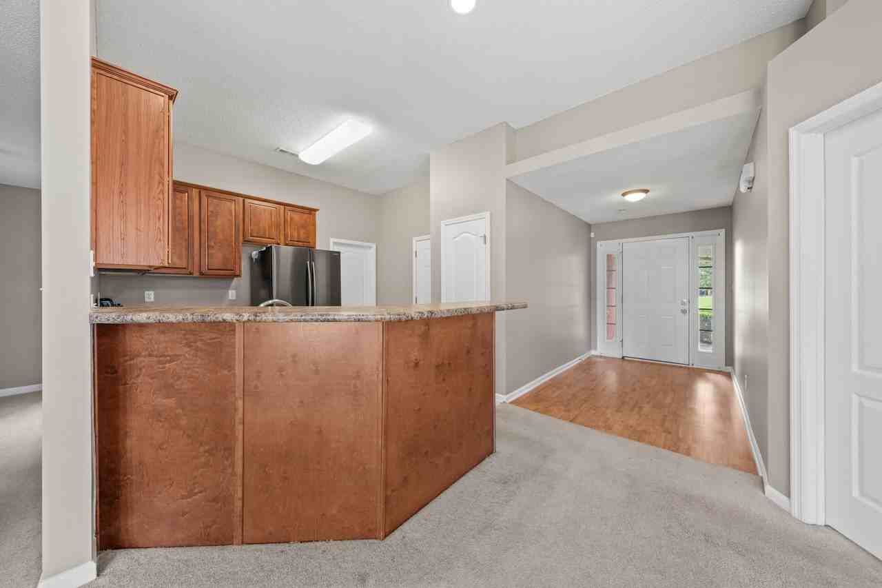 409 Summer Cove Circle Northwest - Photo 5 of 33