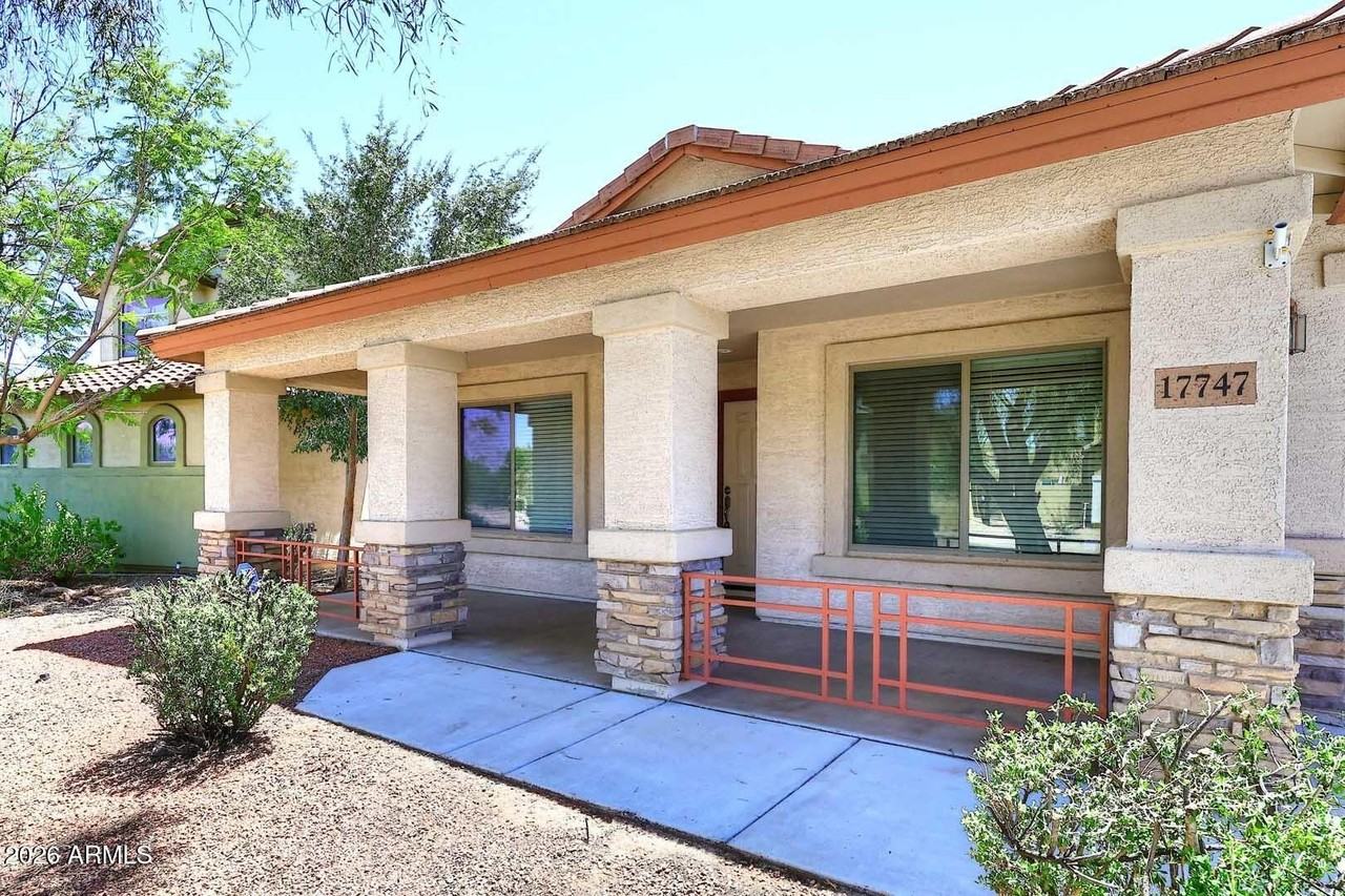17747 W Eugene Ter - Photo 3 of 39