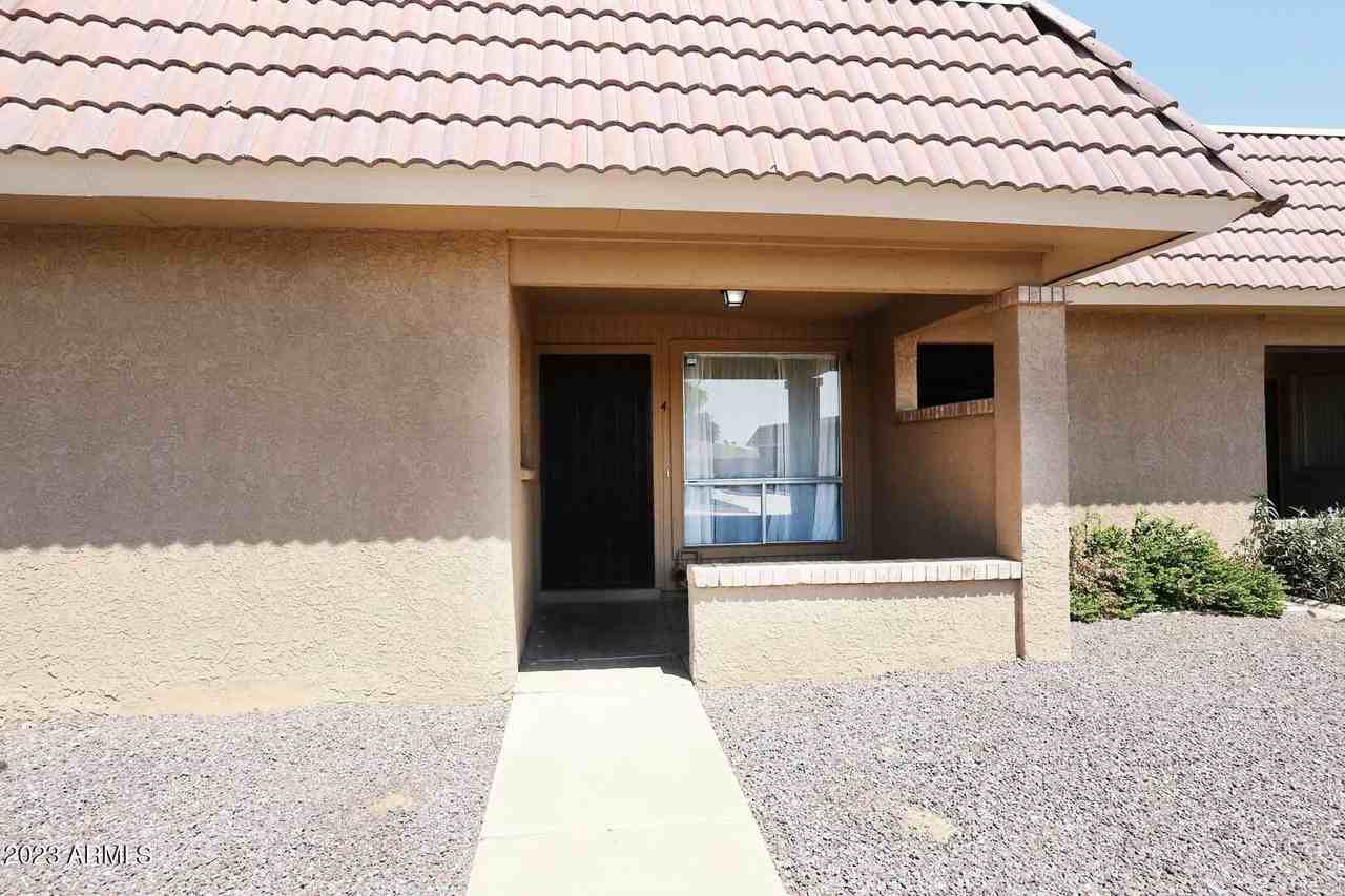 522 W Blackhawk Dr #4 - Photo 3 of 37
