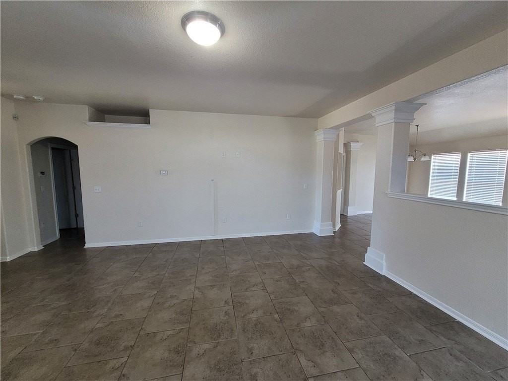 2029 Escalante Trl - Photo 5 of 18