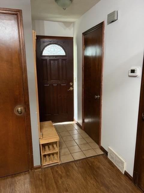 938 Bluffway Dr - Photo 4 of 40