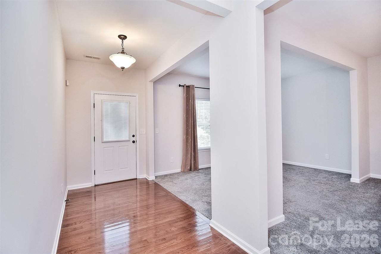 5115 Chapel Chase Ln - Photo 2 of 46