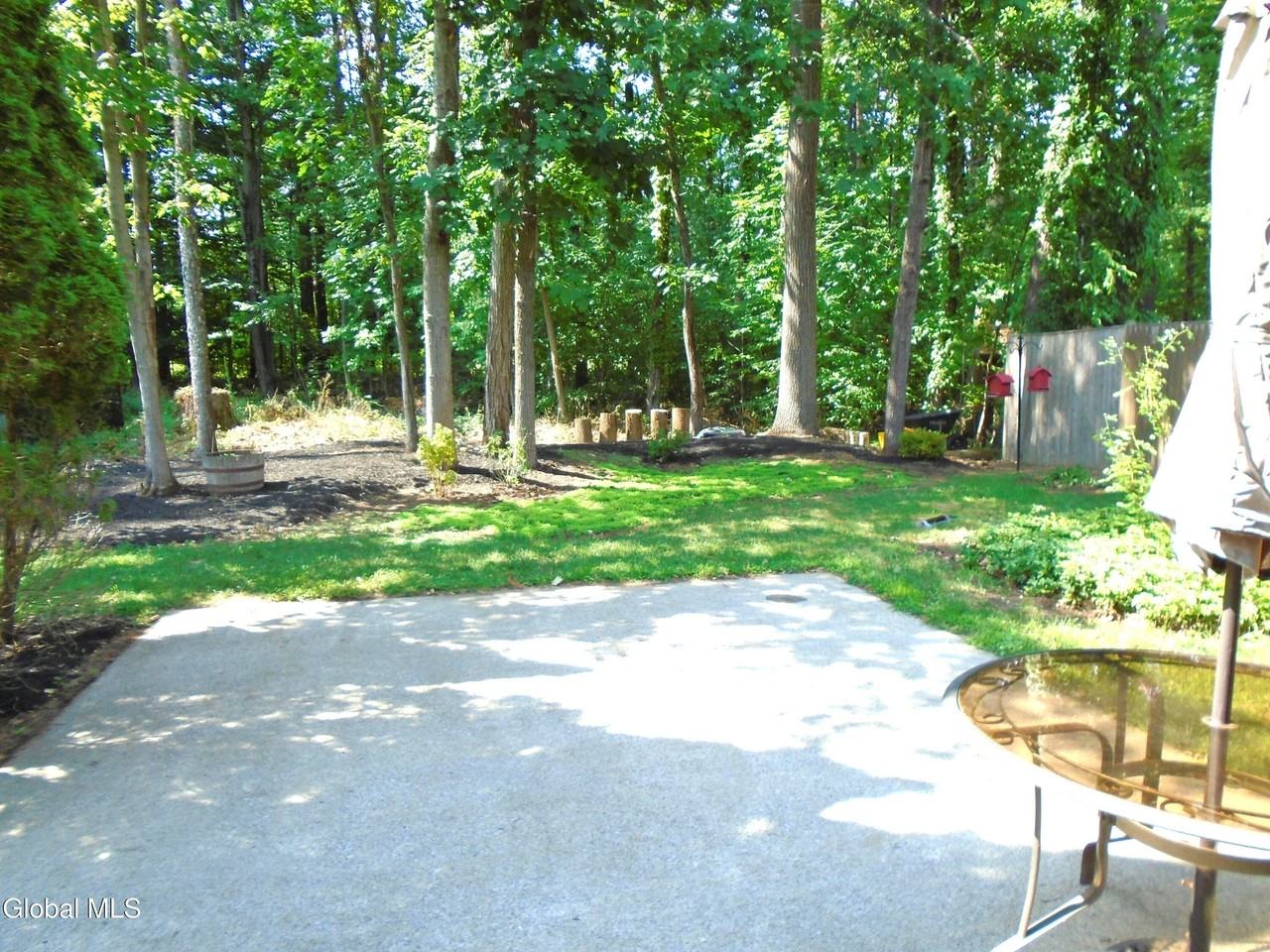 44 Thimbleberry Rd - Photo 4 of 27