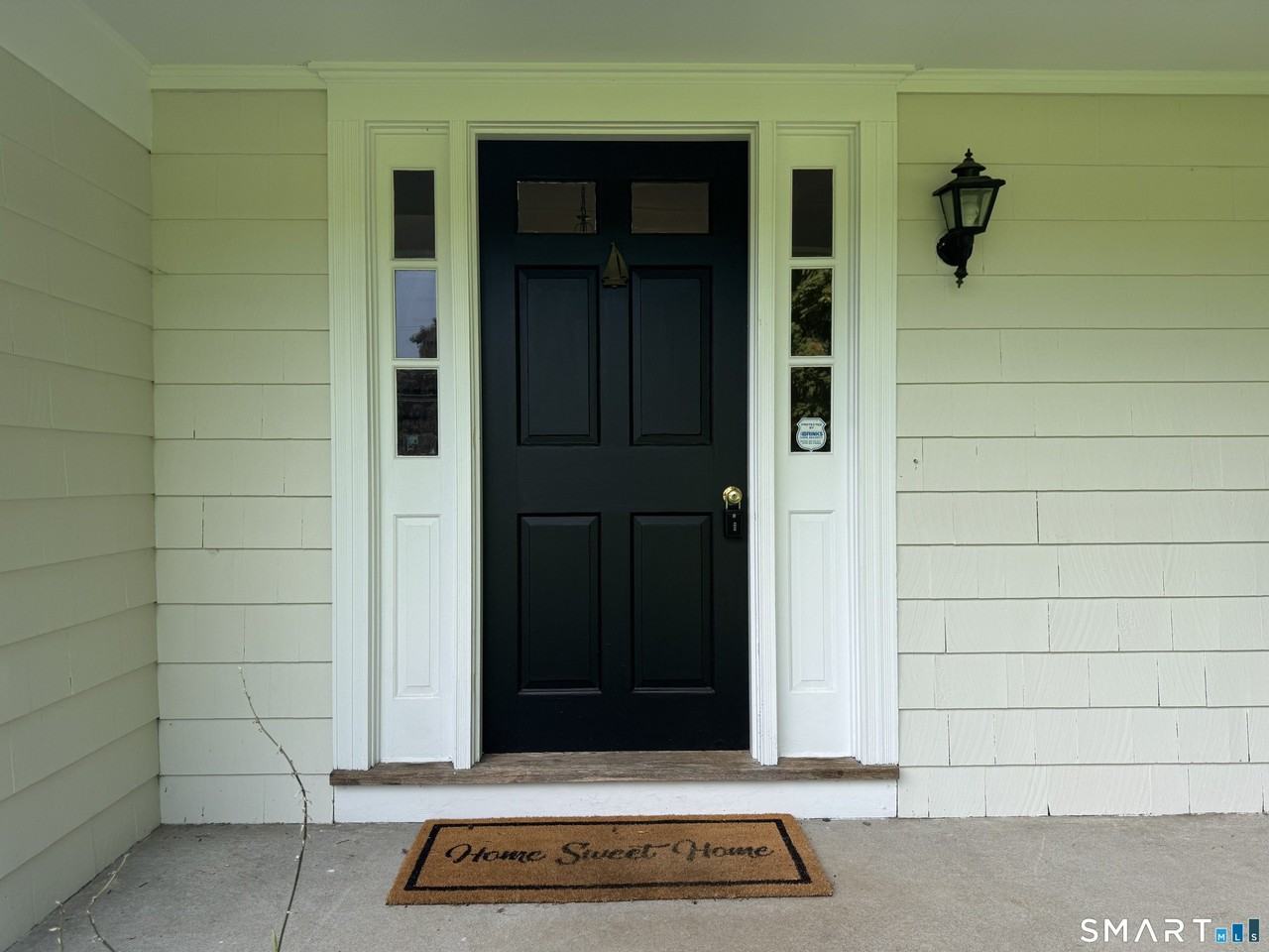 79 Meadow Wood Rd - Photo 2 of 19