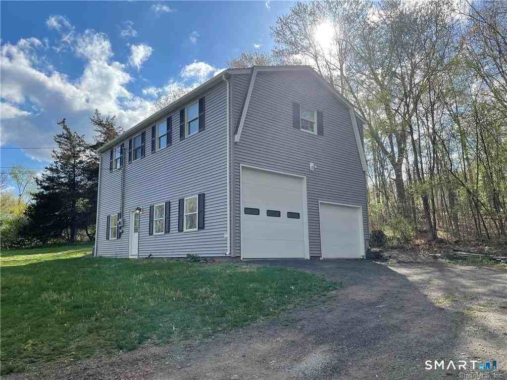1594 N Broad St #C - Photo 3 of 10