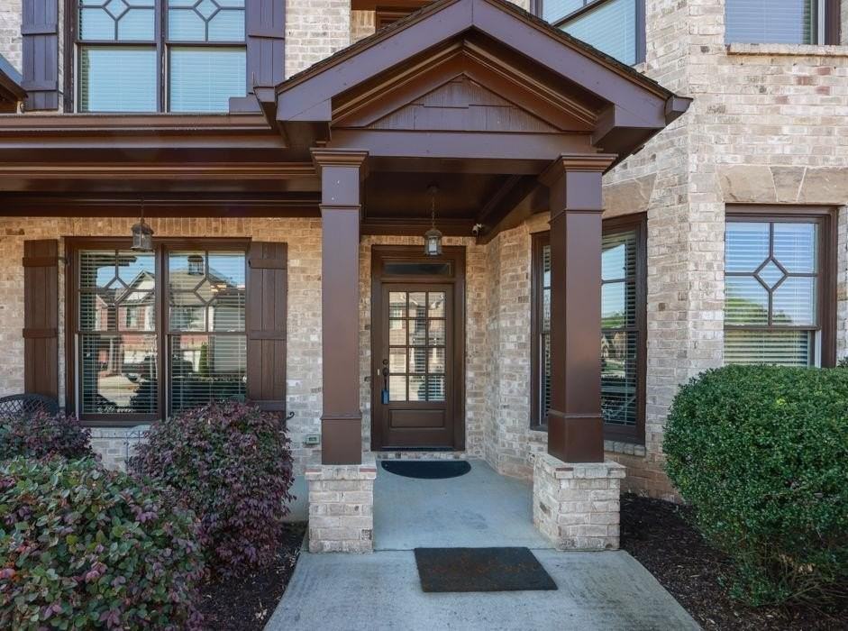 4669 Sierra Creek Dr - Photo 2 of 50