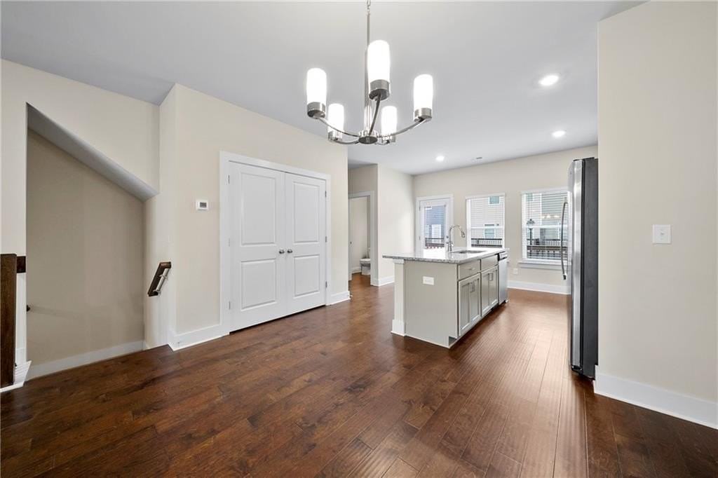 3761 Oxford Cir - Photo 5 of 23